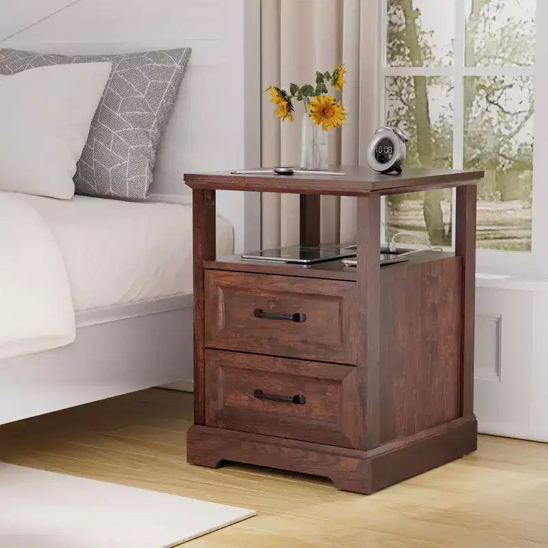 Table de chevet rustique moderne avec station de charge, 2 tiroirs et étagère ouverte